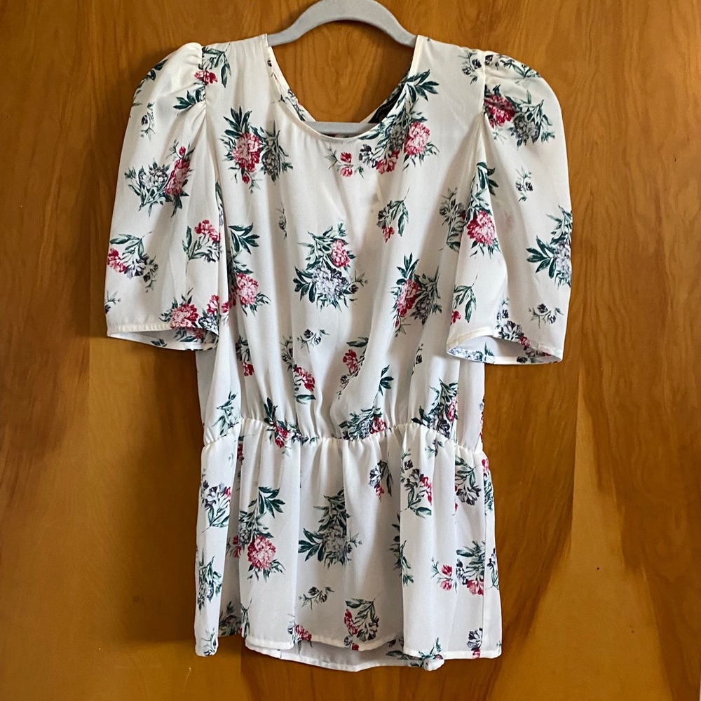 Floral Banana Republic short sleeve blouse top